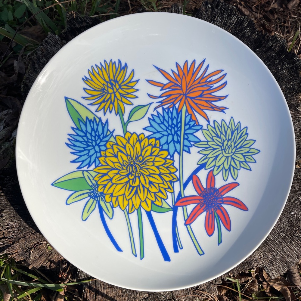 Xanadu Tuscany chrysanthemum floral MCM round 12” serving platter.